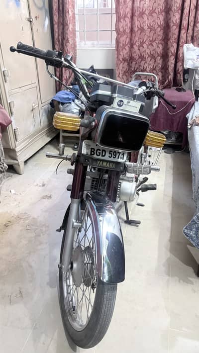 Yamaha YB 100
