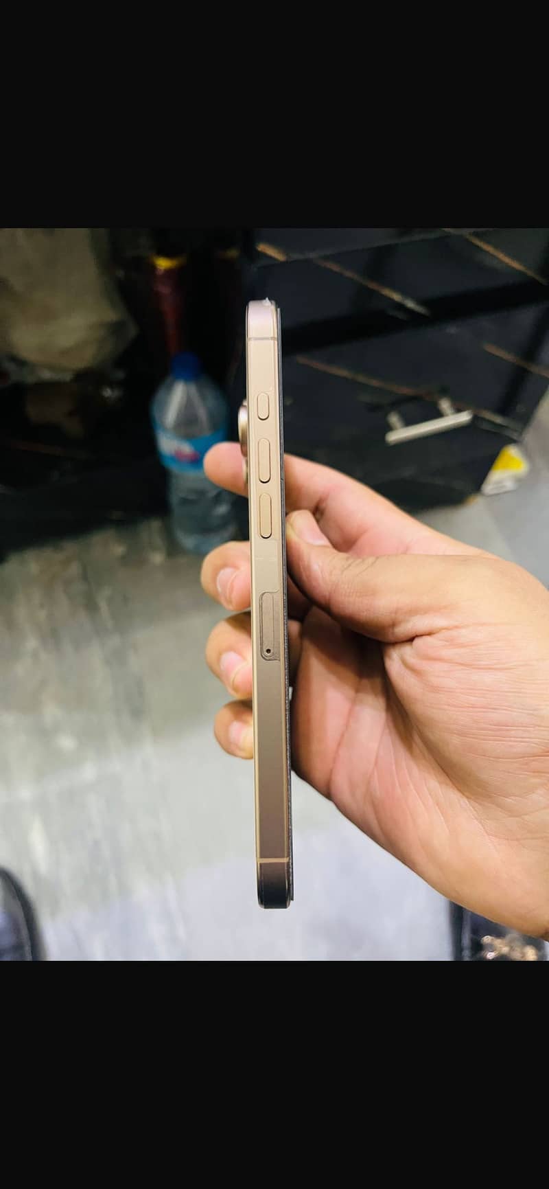 Apple iPhone 16 Pro Max 5