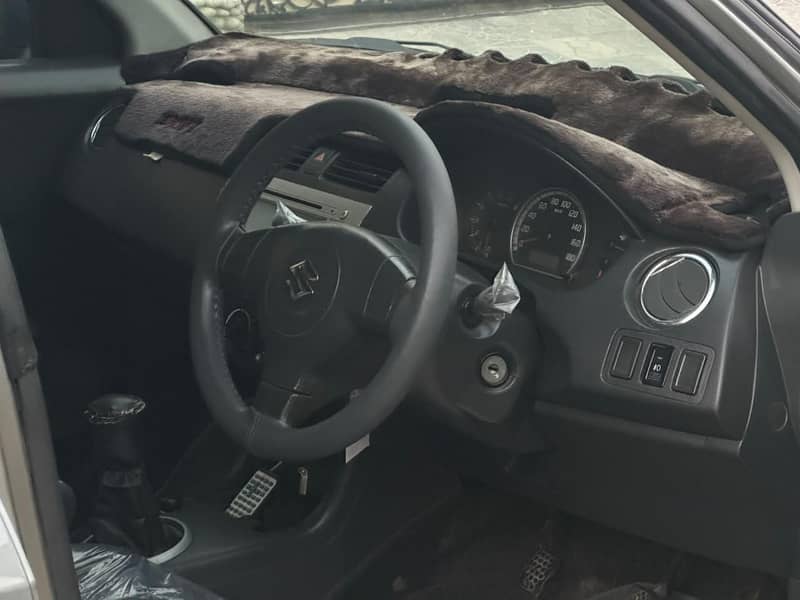 SWIFT DLX 2014 3