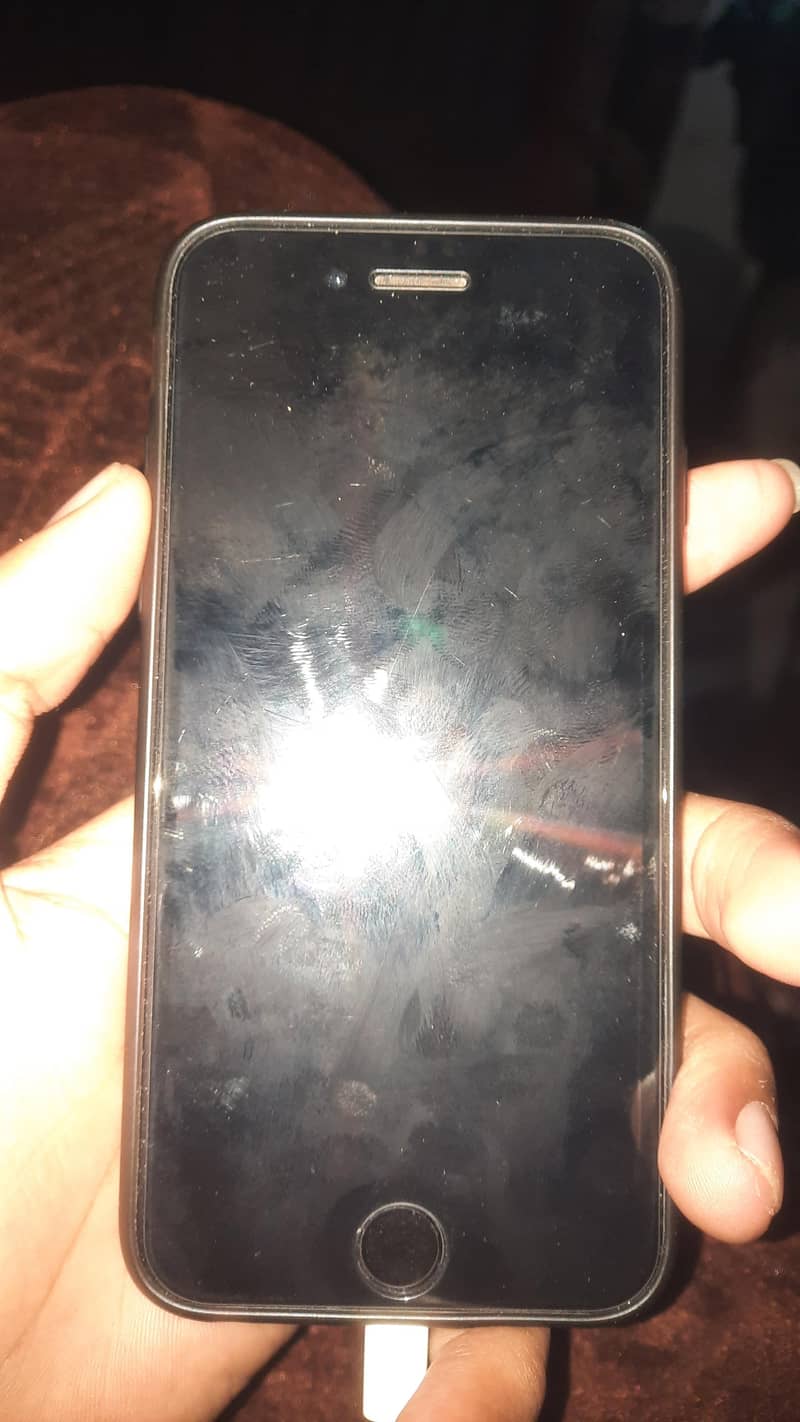 iPhone se 0