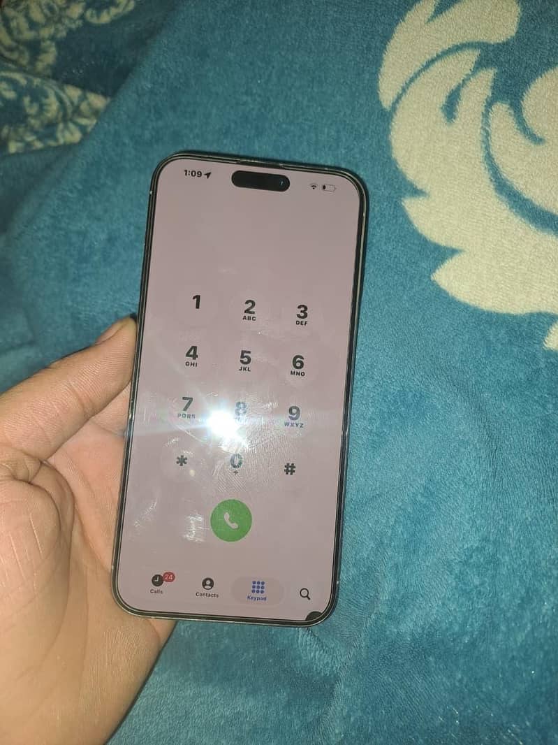 Apple iPhone 15 Pro Max 1