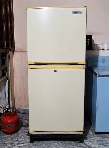 ORIENT Double Door Fridge for Sale in Lahore – Rs. 40,000