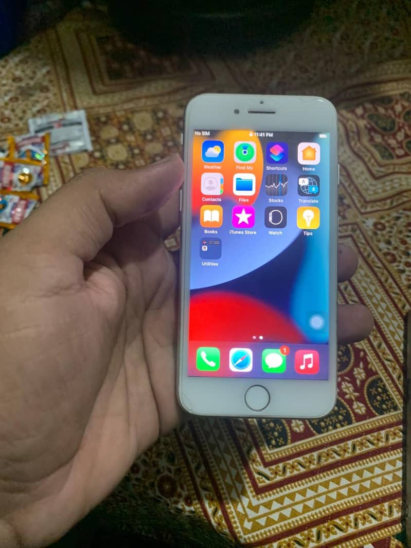 Apple iPhone 7 4