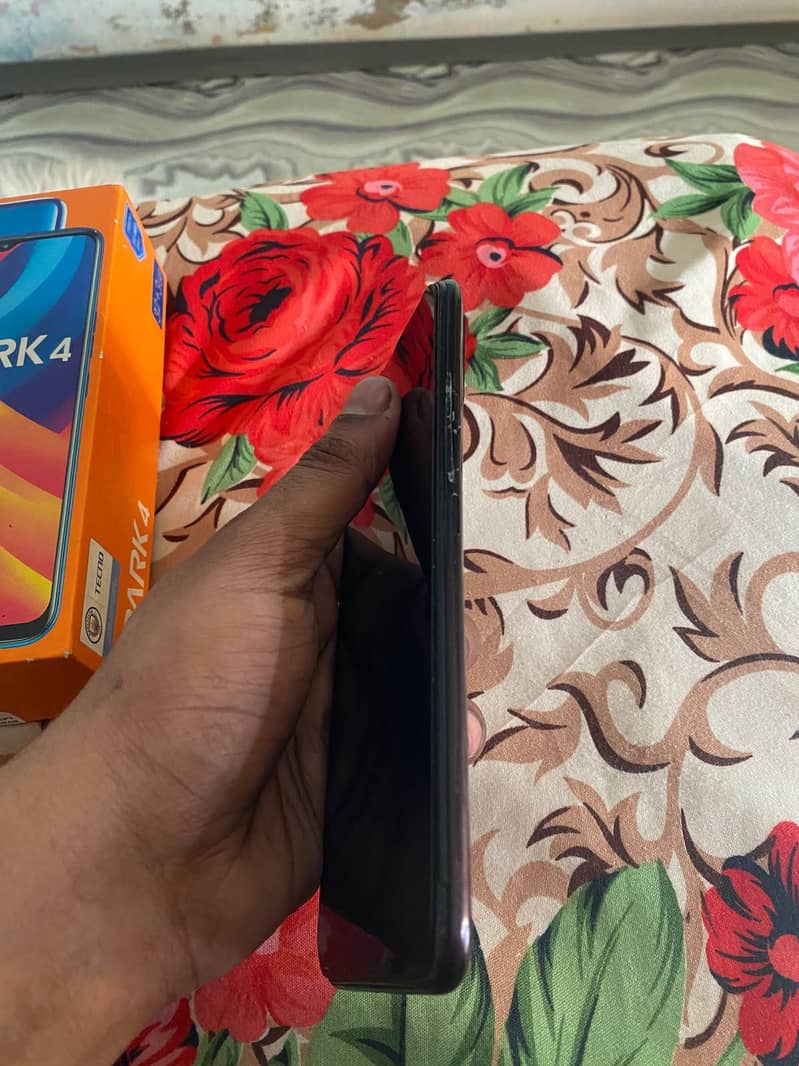 Tecno Spark 4 5