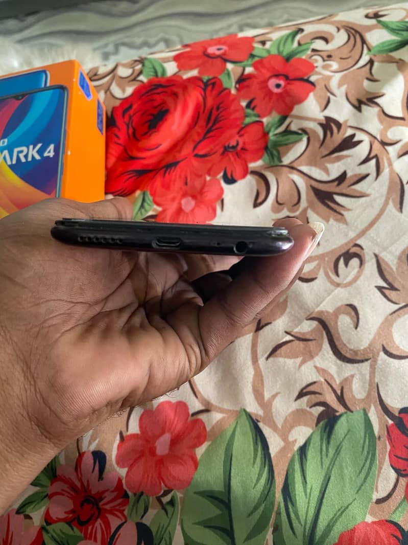 Tecno Spark 4 7