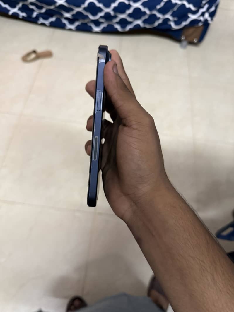 Apple iPhone 15 Pro Max 5