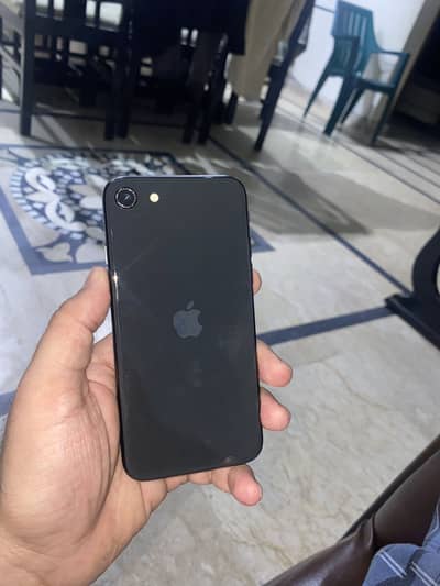 Apple iPhone SE