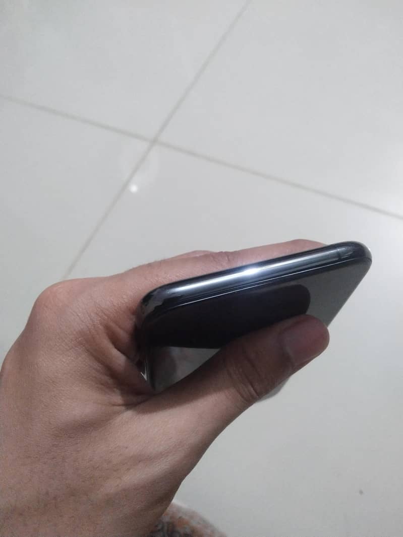 Apple iPhone XS 2