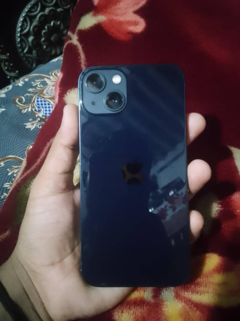 Apple iPhone 13 10