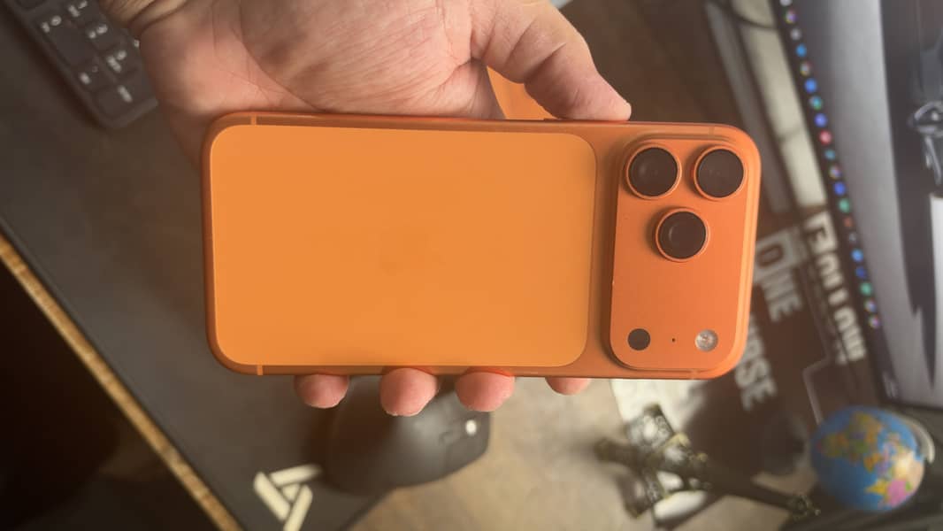 Apple iPhone 17 Pro Max 2