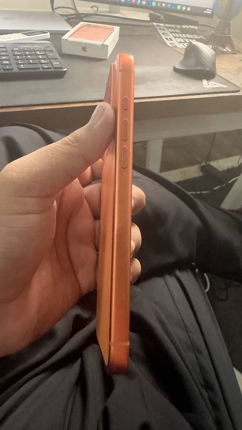 Apple iPhone 17 Pro Max 6
