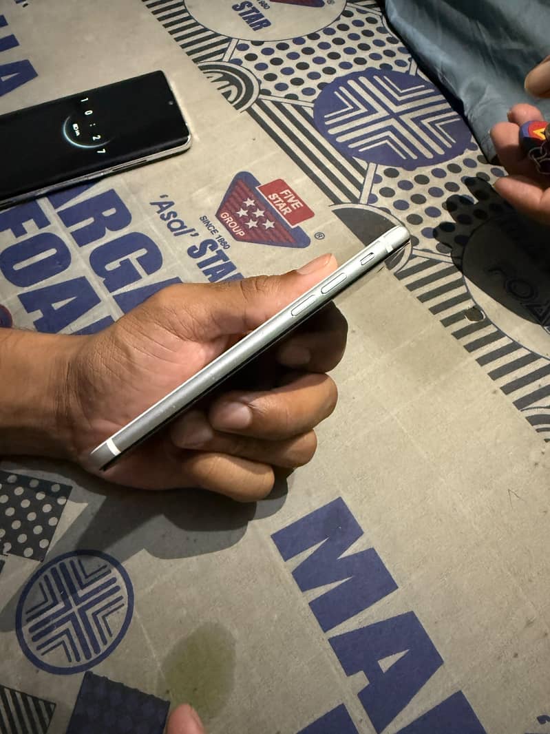 Apple iPhone Other Model 3