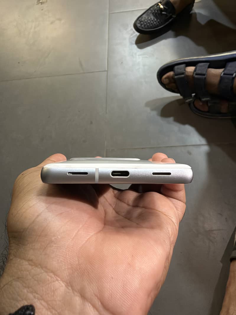 Google Pixel 7a 3