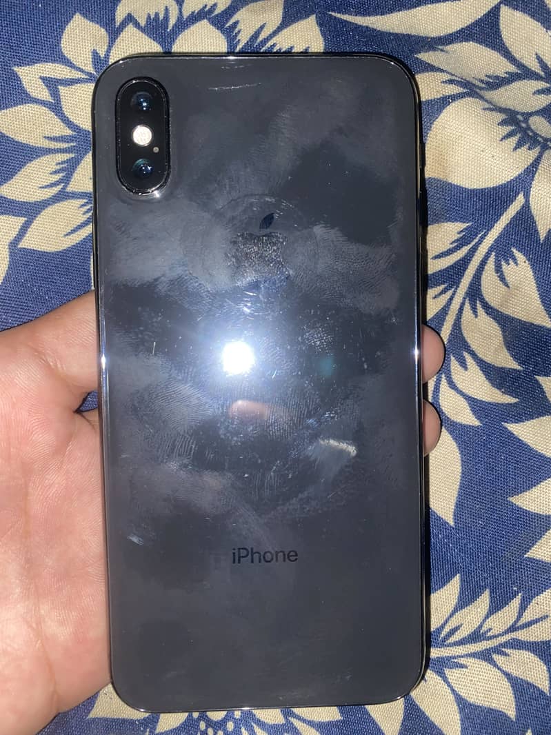 Apple iPhone XR 4