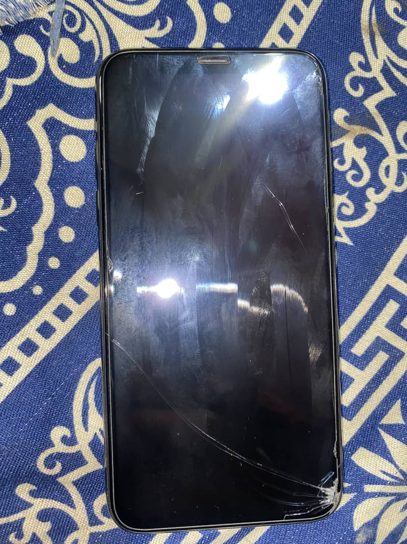 Apple iPhone XR 6