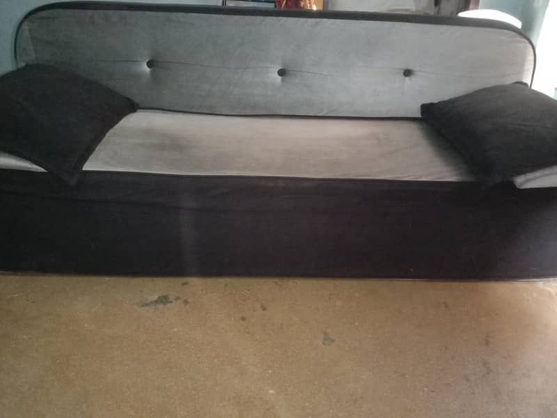 Sofa + bed 0