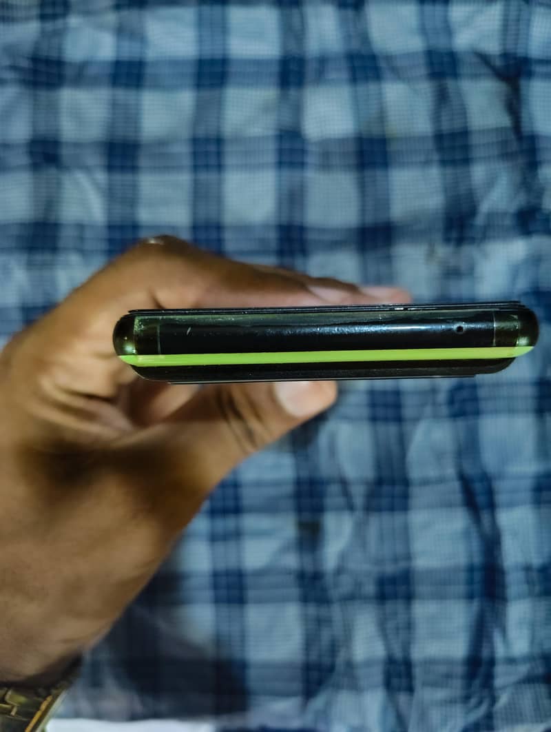 Google Pixel 6 (8-256) 4
