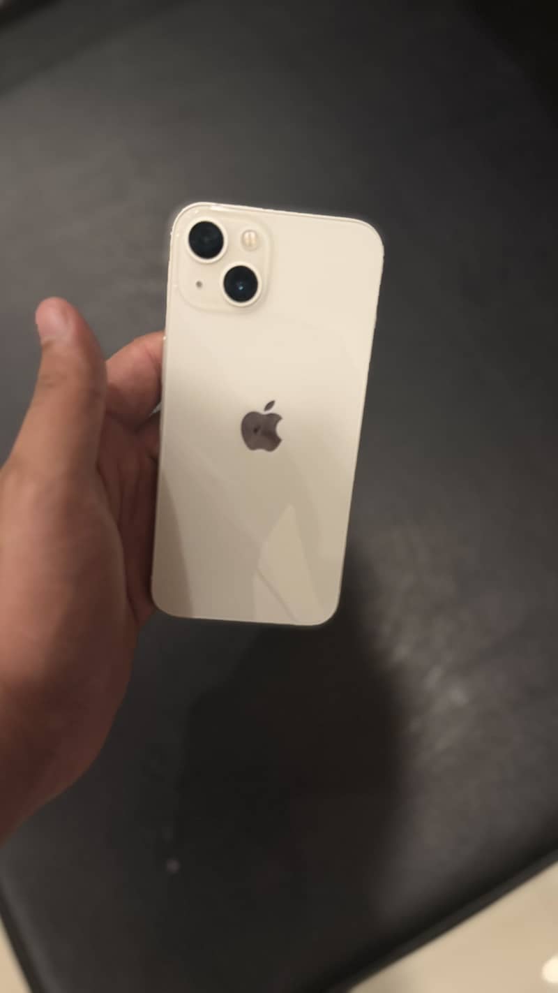 Apple iPhone 13 0