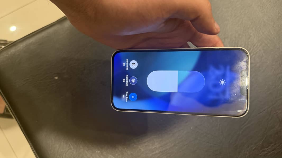 Apple iPhone 13 8