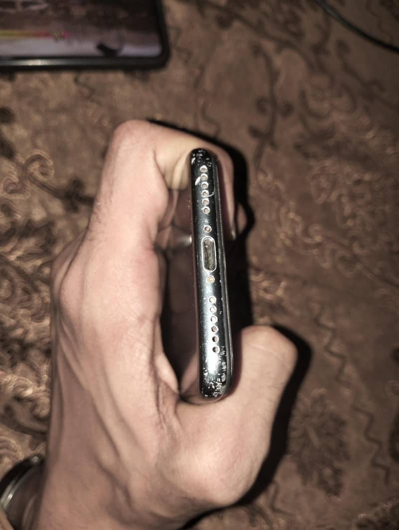 Apple iPhone 7 2