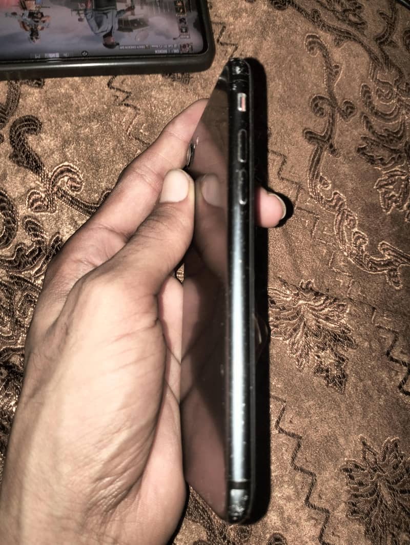 Apple iPhone 7 4