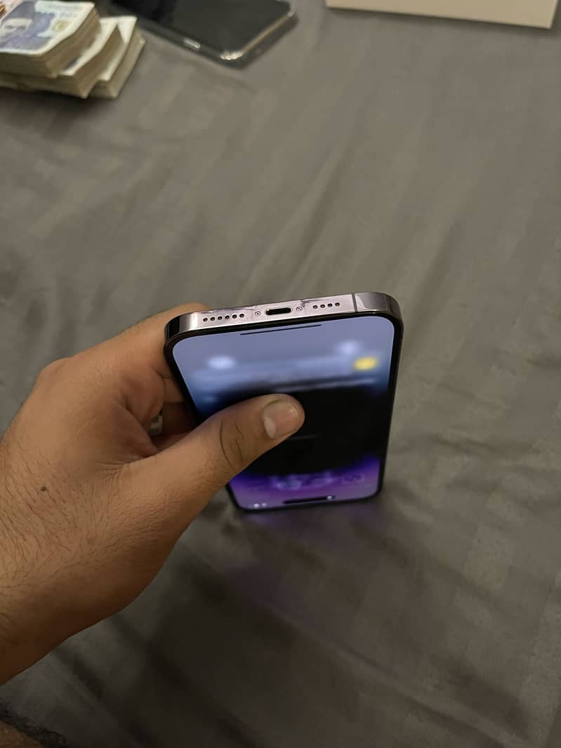 Apple iPhone 17 Pro Max 2