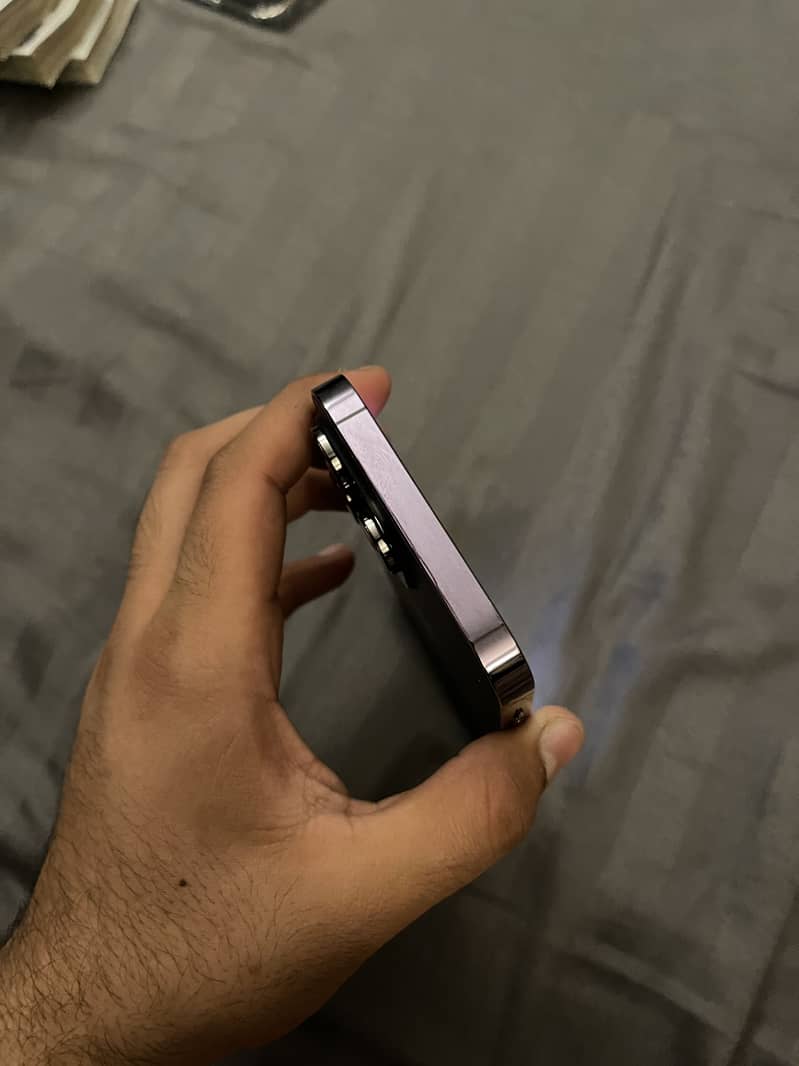 Apple iPhone 17 Pro Max 3