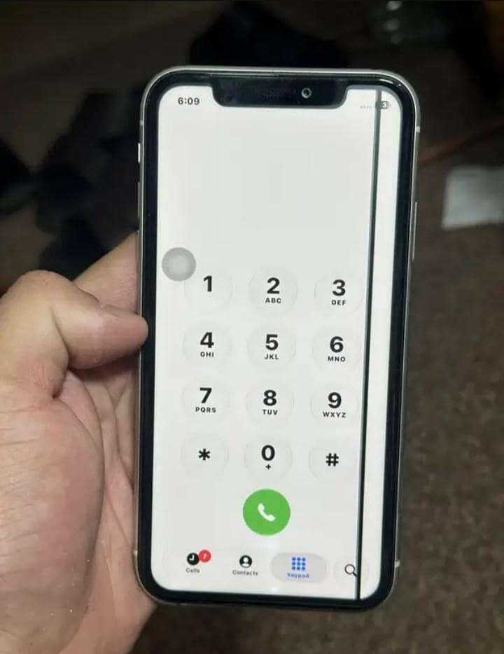 Apple iPhone 11 4