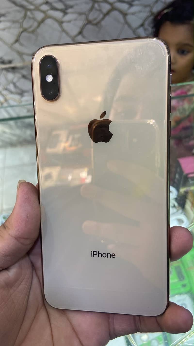 Apple iPhone 15 Pro Max 5