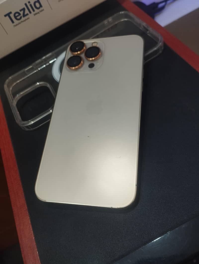 Apple iPhone 13 Pro Max 2