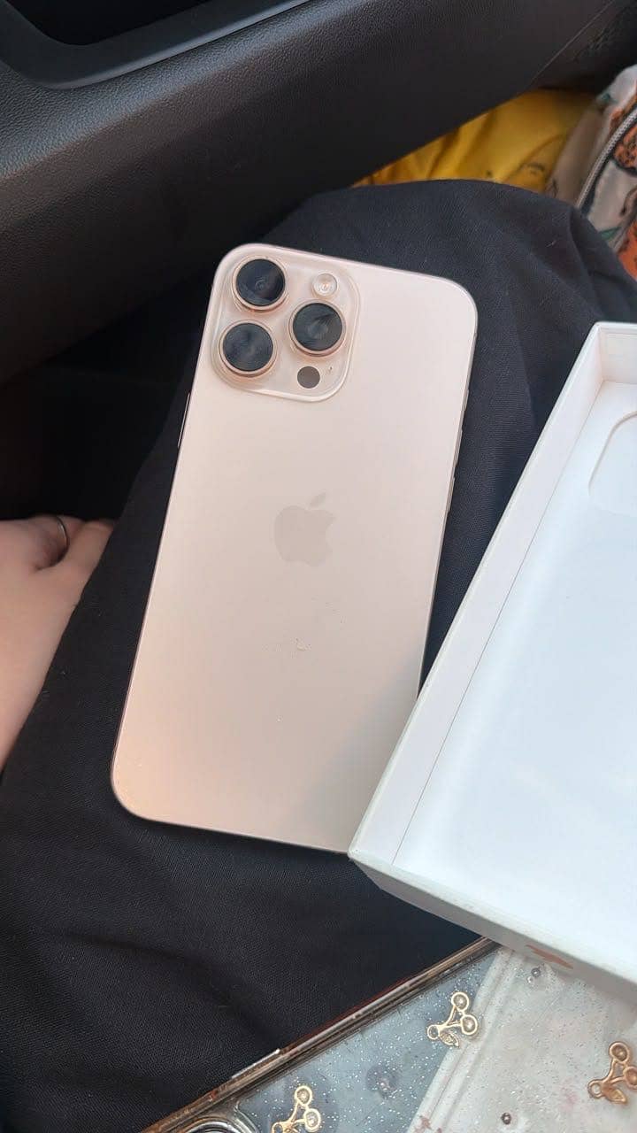 Apple iPhone 16promax 0