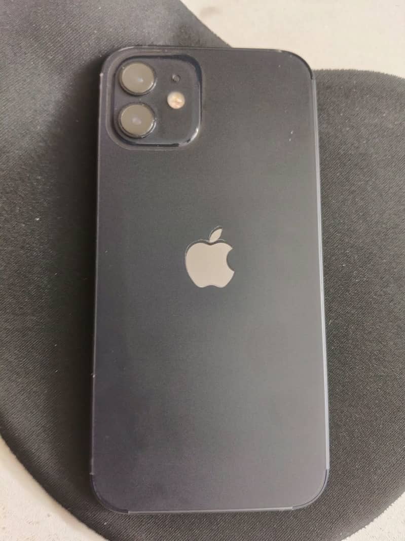 Apple iPhone 12 2