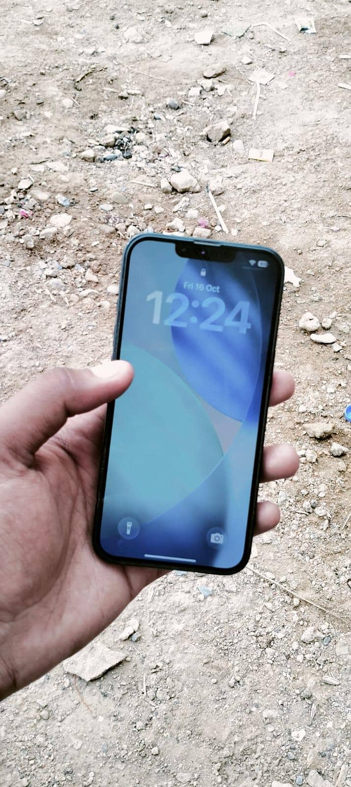 Apple iPhone 13 7