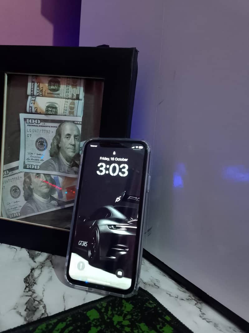 Apple iPhone X 0