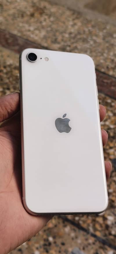 Apple iPhone SE