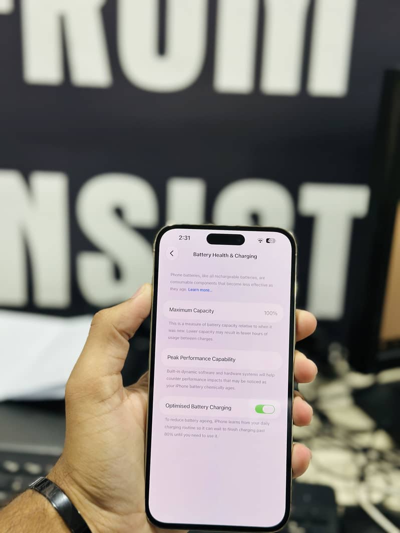 Apple iPhone 14 Pro Max 1