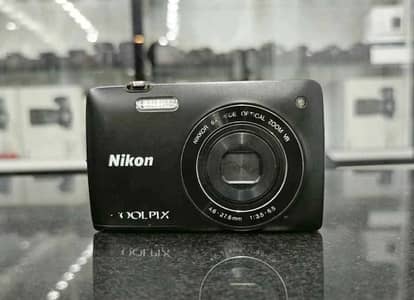 New Nikon Coolpix s4300 digi cam gen z