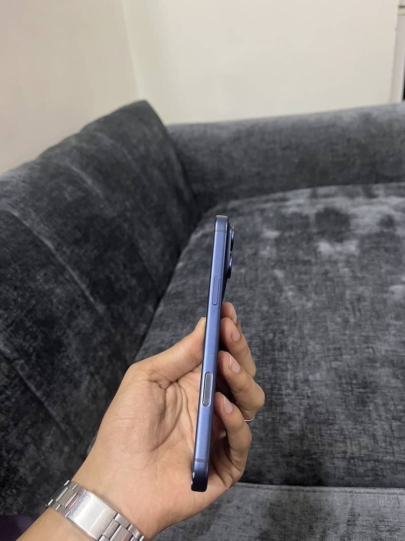 Apple iPhone 17 Pro Max 3
