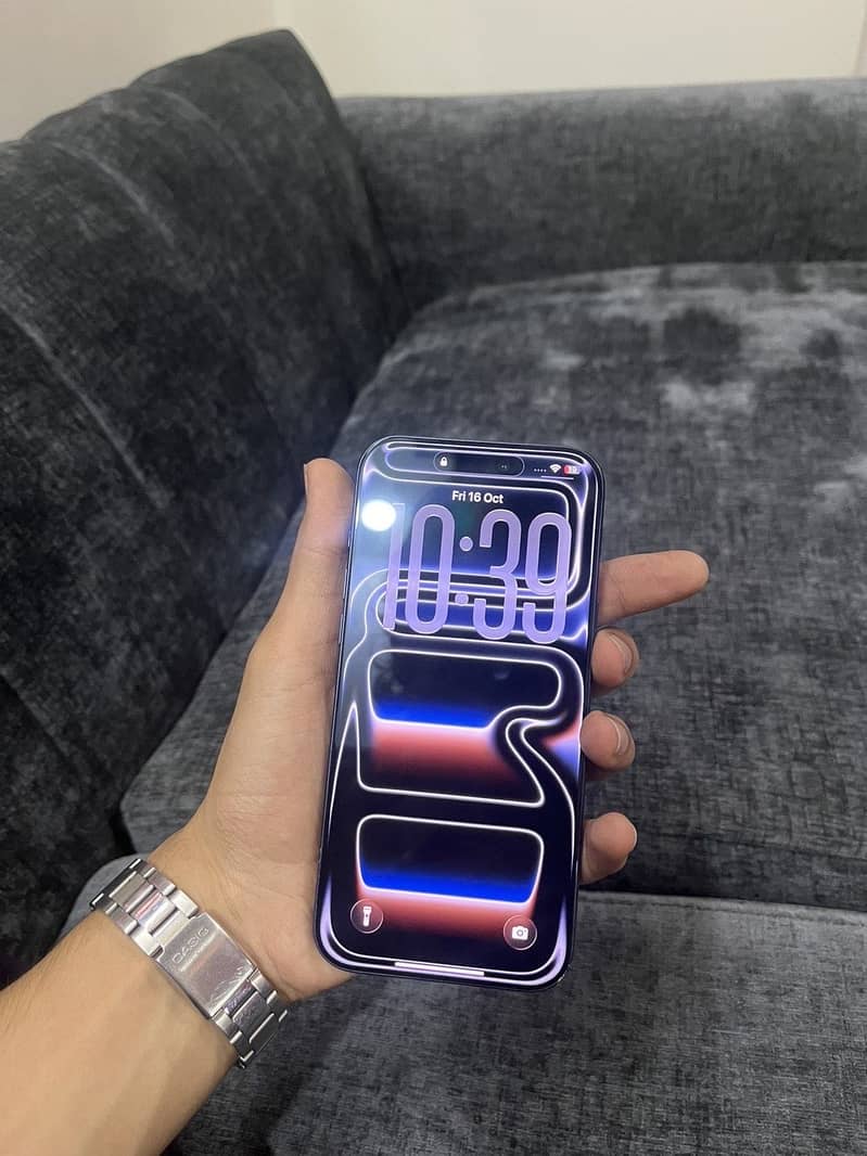 Apple iPhone 17 Pro Max 6