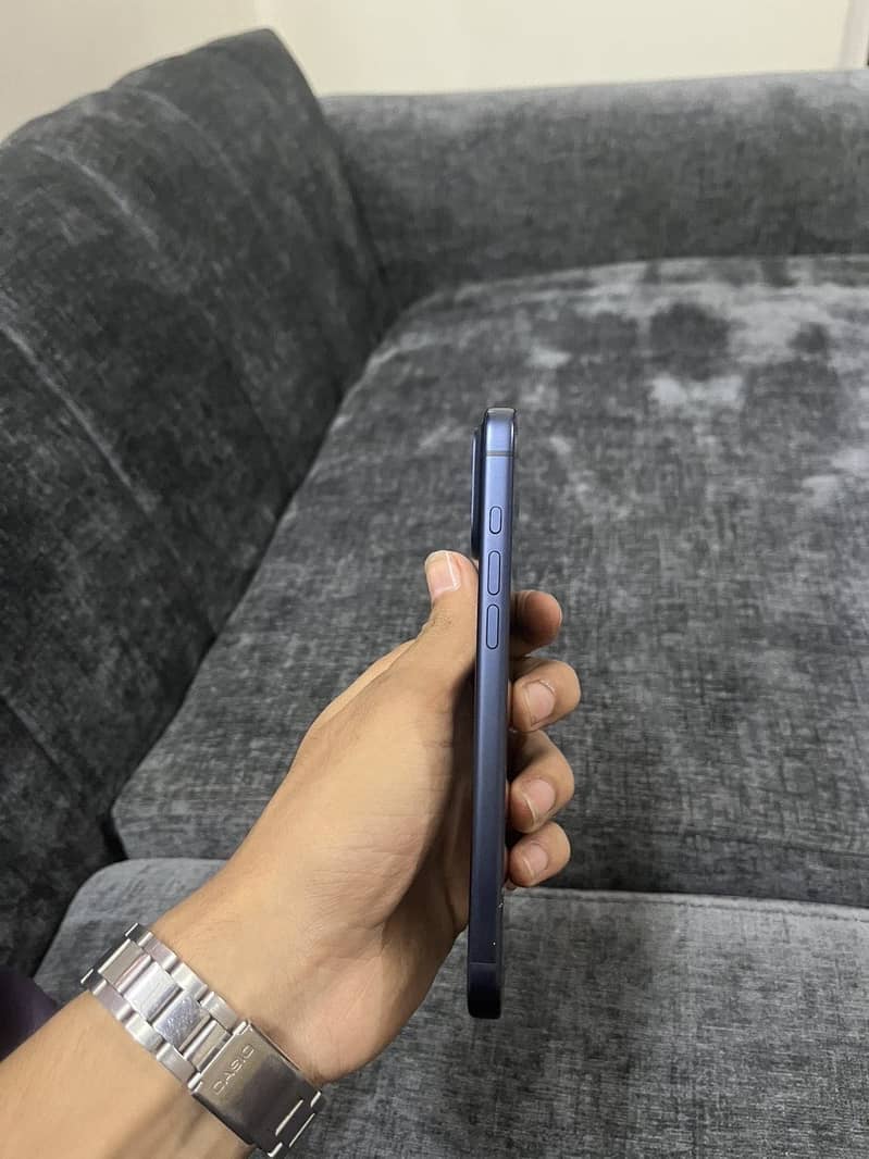 Apple iPhone 17 Pro Max 9