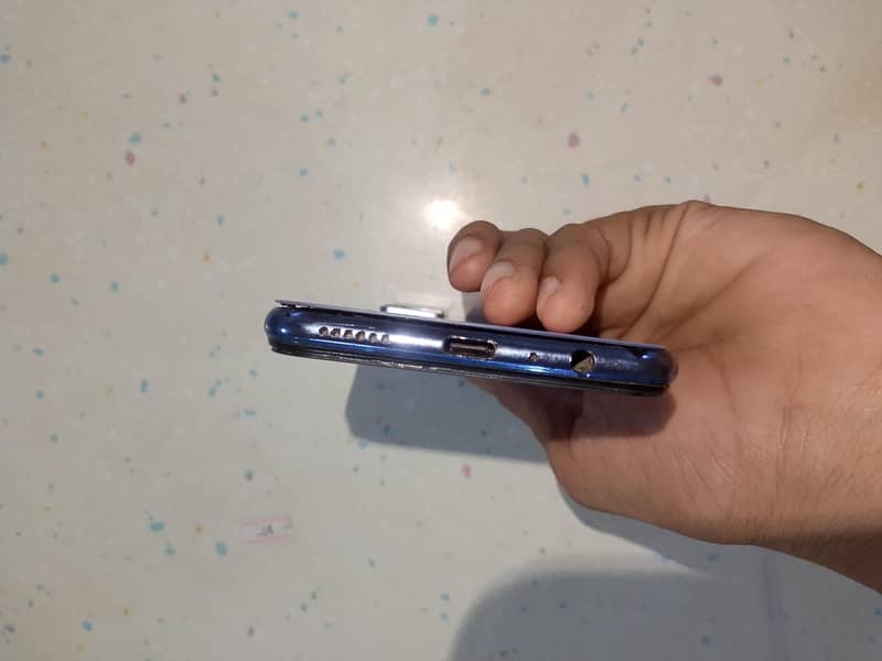 Vivo V21e 4