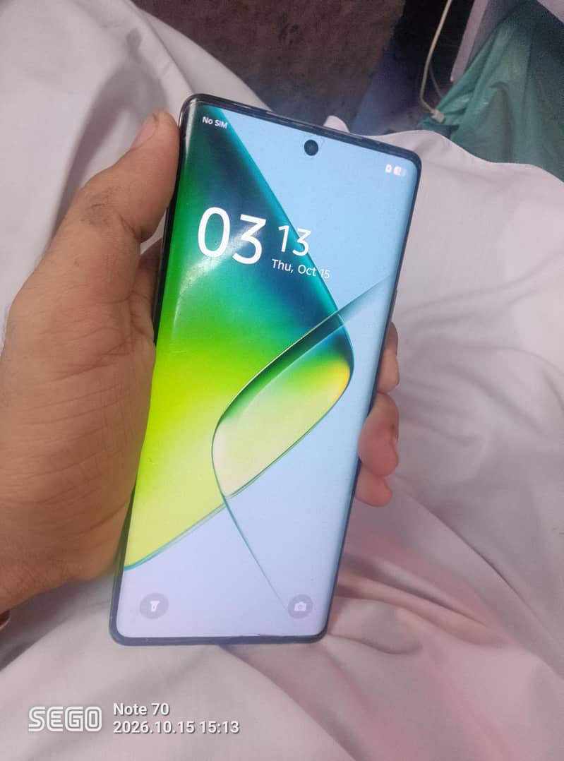 Infinix Note 40 Pro 0