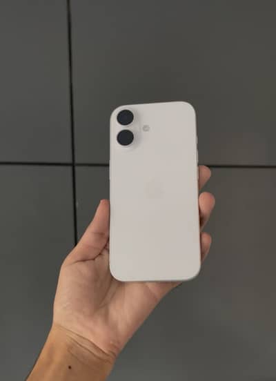 Apple iPhone 17