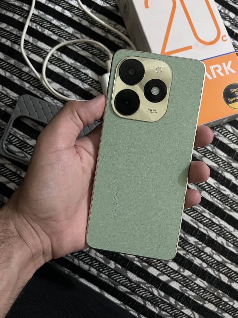 Tecno Spark 20C 1