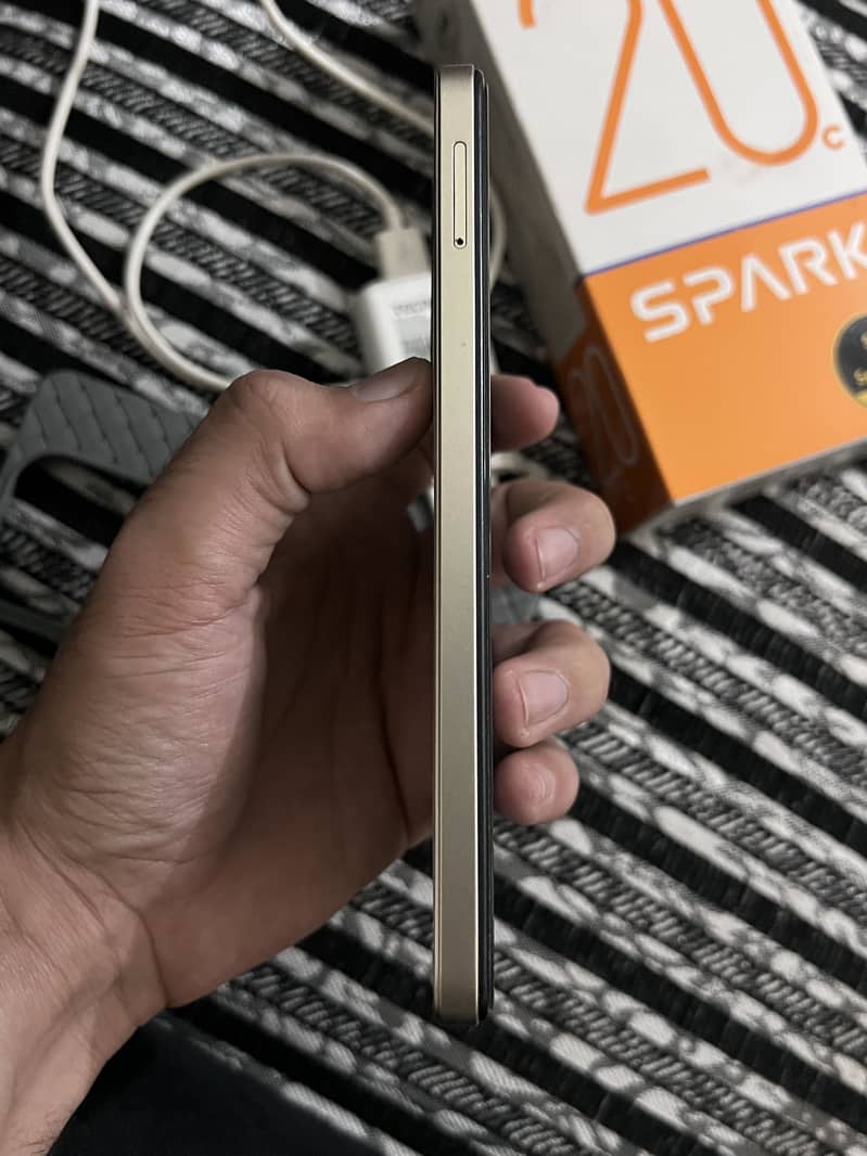 Tecno Spark 20C 4