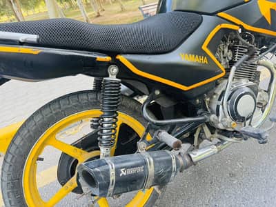 Yamaha ybr G