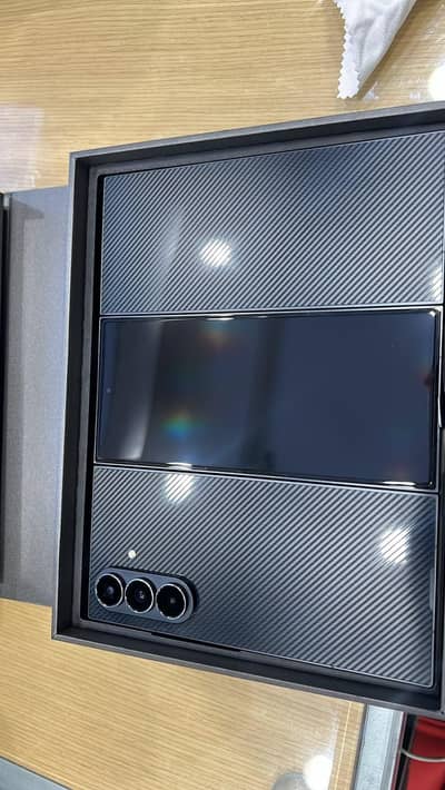 Samsung z tri fold
