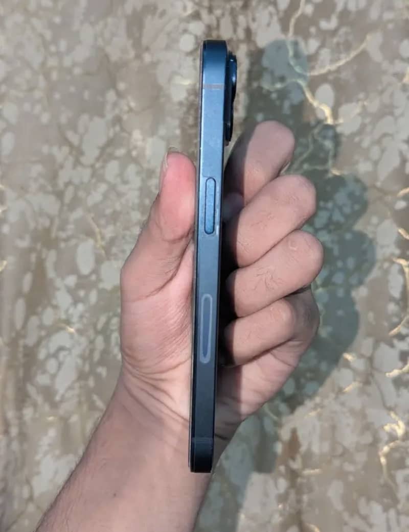 Apple iPhone 14 1