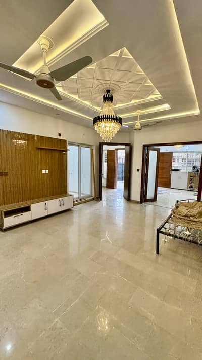 70 Feet Road 7 Marla (30x60) House For Sale In G-13/3 Islamabad