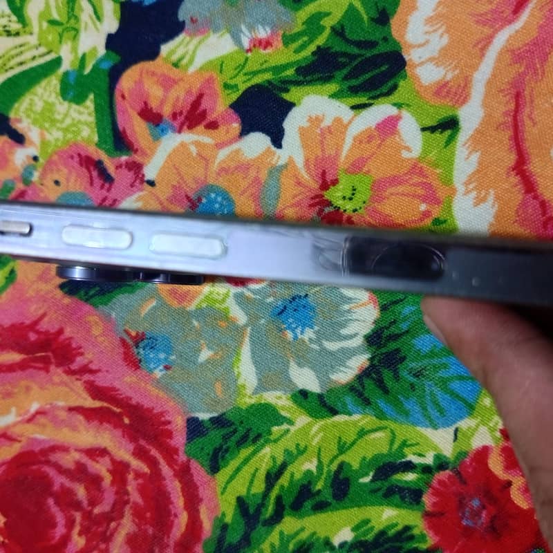 Apple iPhone 14 Pro 1
